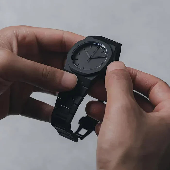 Men's Sophisticated Black Minimalist Watch